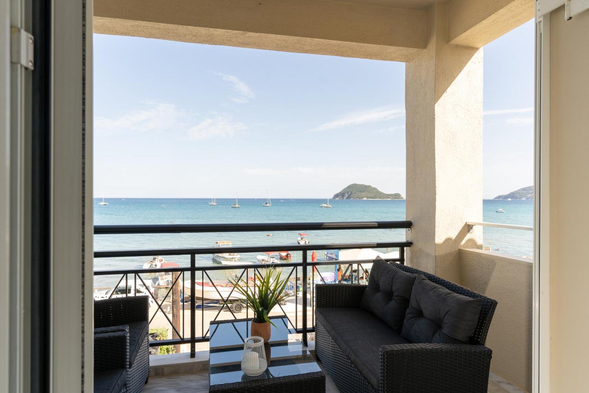 George Beachfront Apartments Lithakia  Exterior photo